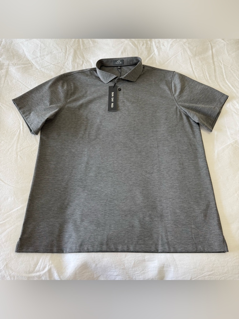Sun Day Red | SZ XL | Gray Reserve Golf Polo Tailored Fit | Minimal Logo NWT